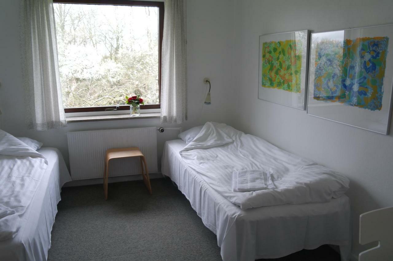 Emmaus Hostel هاسلف المظهر الخارجي الصورة